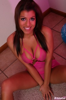 briana-lee-pink-lingerie-02